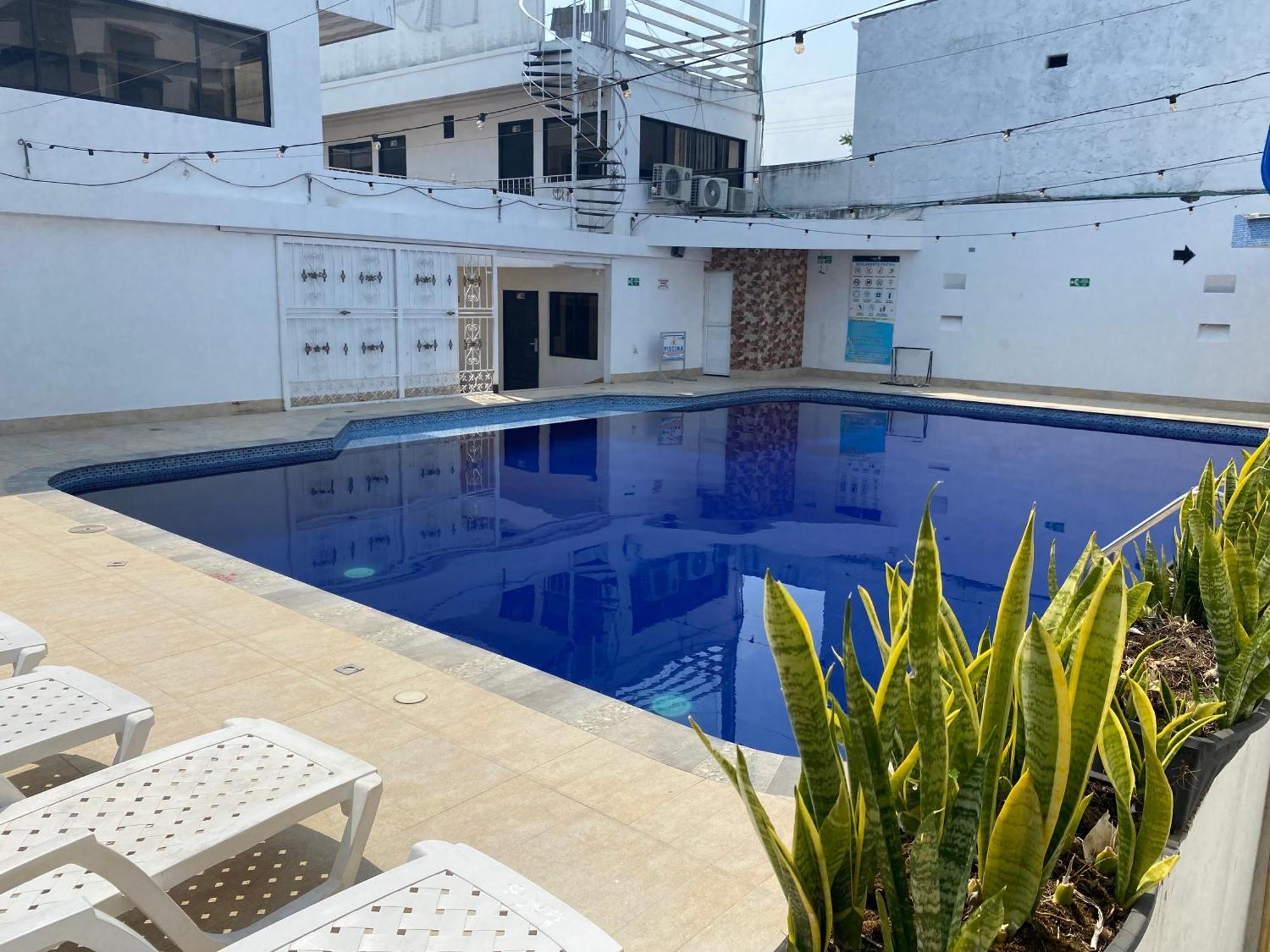 Hotel Deluxe Oasis De La Colina Girardot Exterior foto